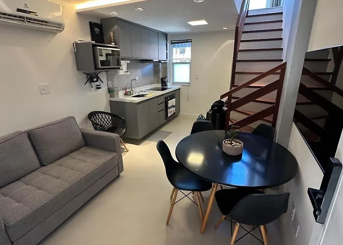 Triplex Luxo - Rua Das Pedras - Churrasqueira