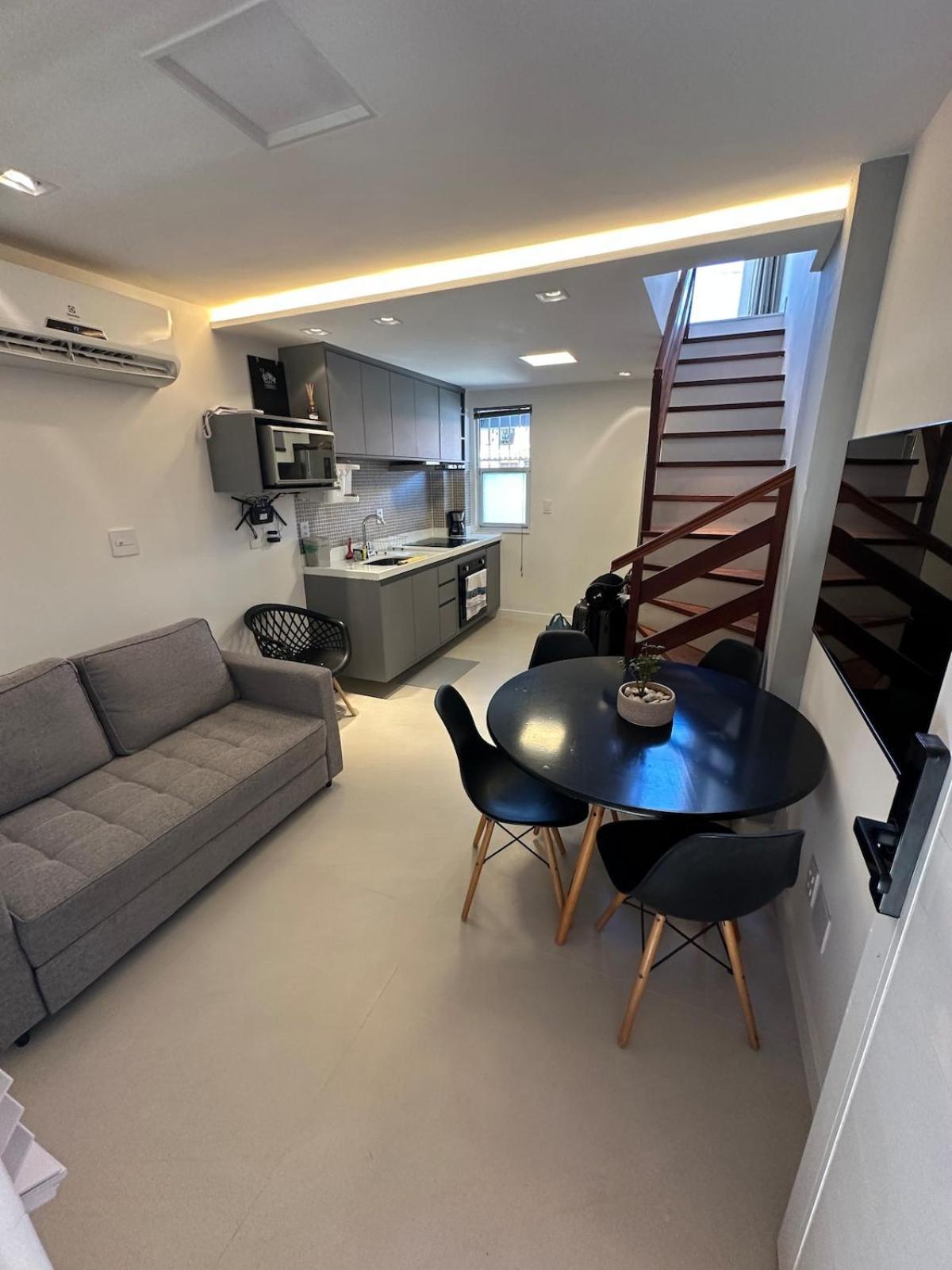 Triplex Luxo - Rua Pedras - Churrasqueira